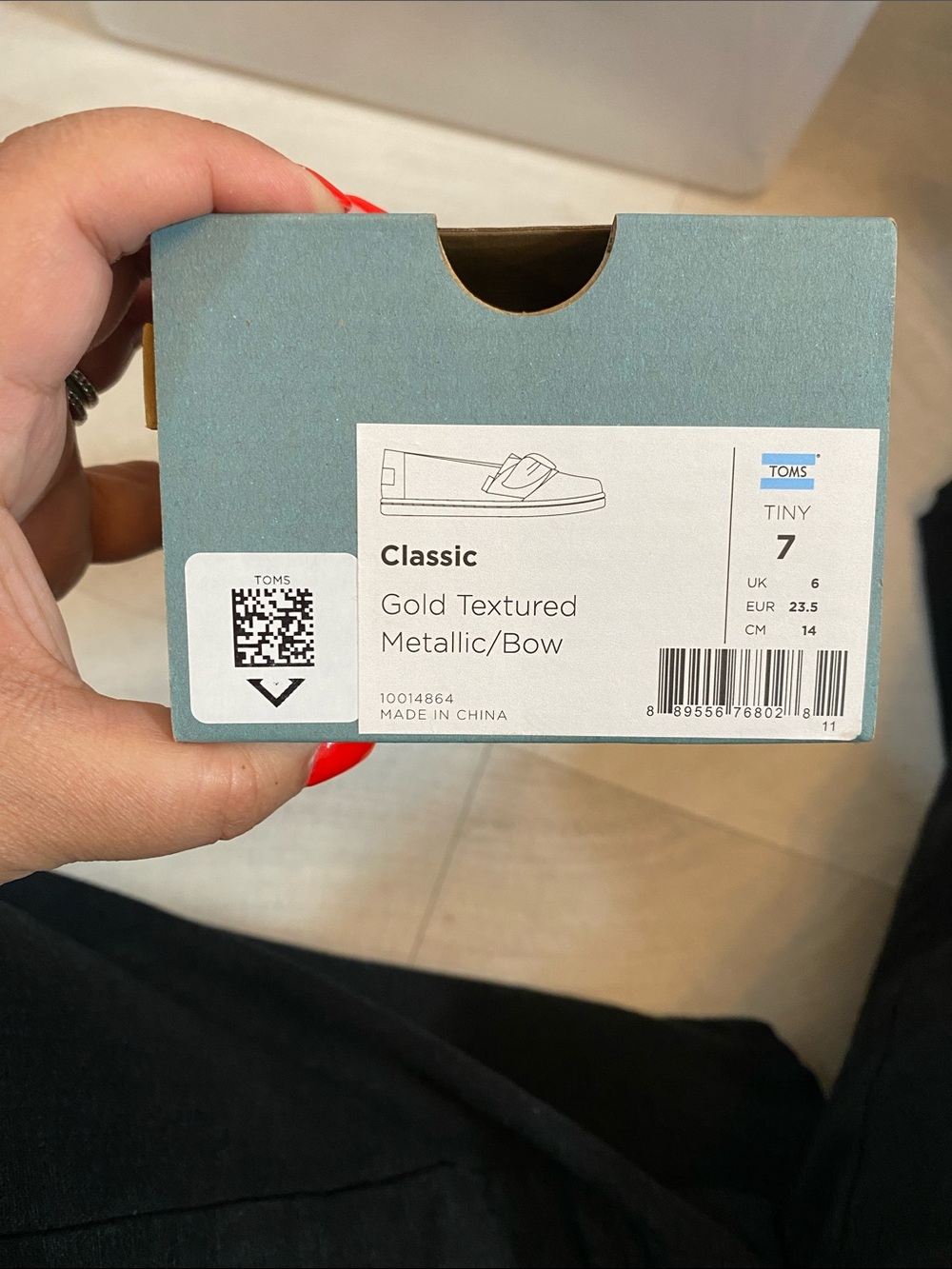 Toms Classic Tiny Gold Metallic with Bow